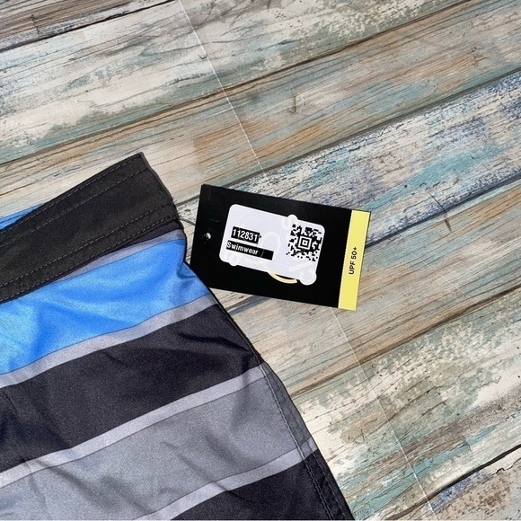 NWT Art Class Striped Shorts - Picture 4 of 5